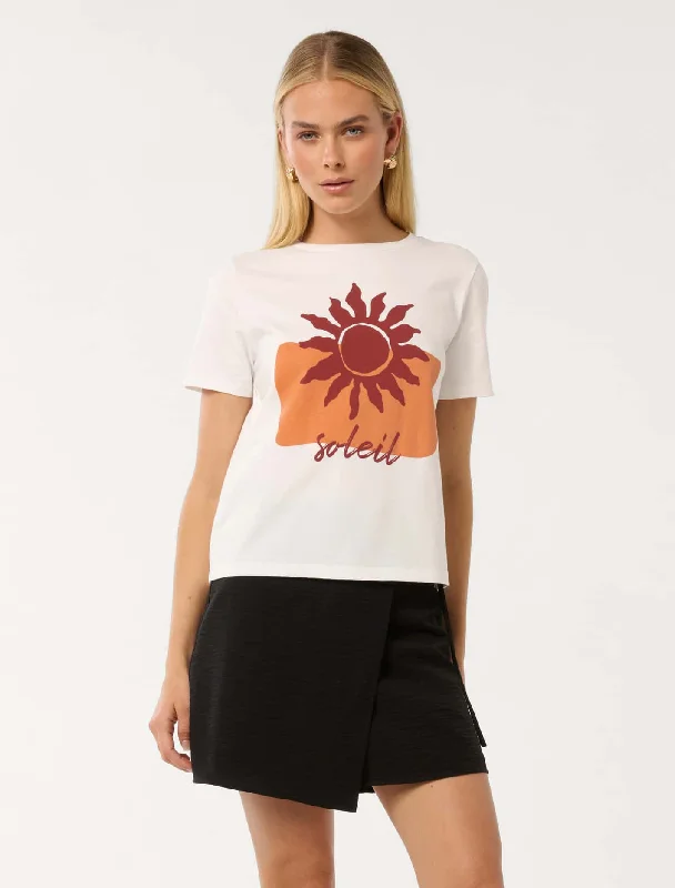 Hot Deal Sarah Graphic T-shirt