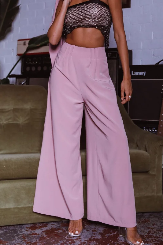 Weekend Offers That Tempt Vous Etes Belle Pleated Waist Pants Blush