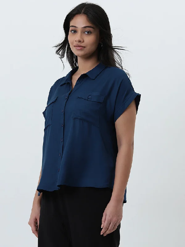 Daily Specials Gia Teal Solid Shirt