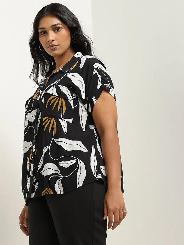 Hurry Up Gia Black Floral Printed Shirt