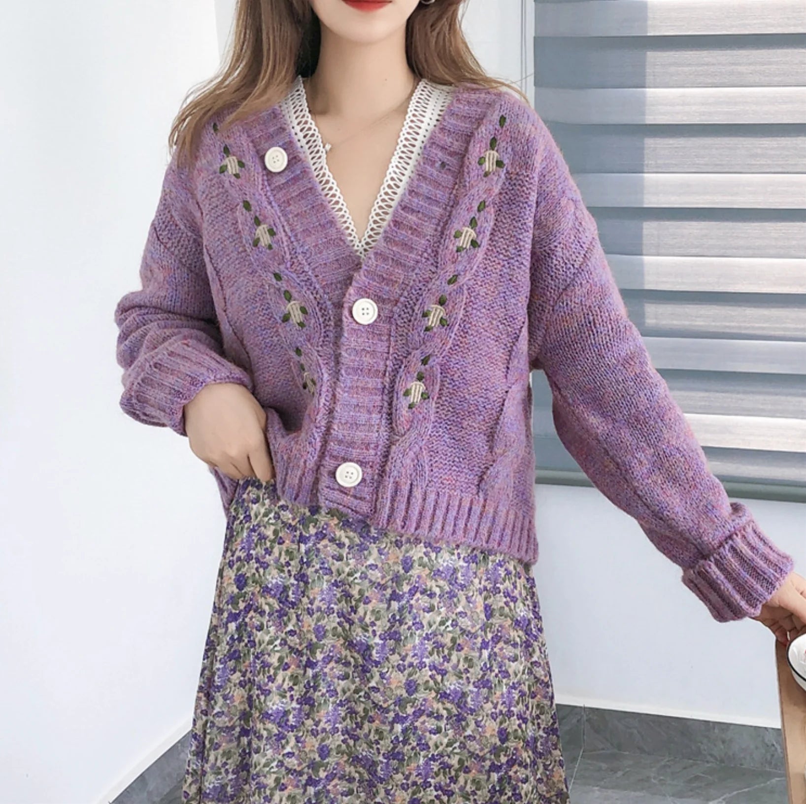 Now or Never Womens Button Front V Neck Sweater Cardigan       S2801
