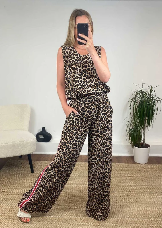 Unbeatable Deal Leopard Side Stripe Top