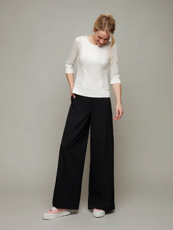 Weekend Steals Await ALOE | Panelled 3/4 Sleeve Top