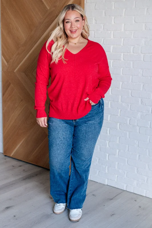 Year-End Deals V-Neck Front Seam Sweater in Heather Red