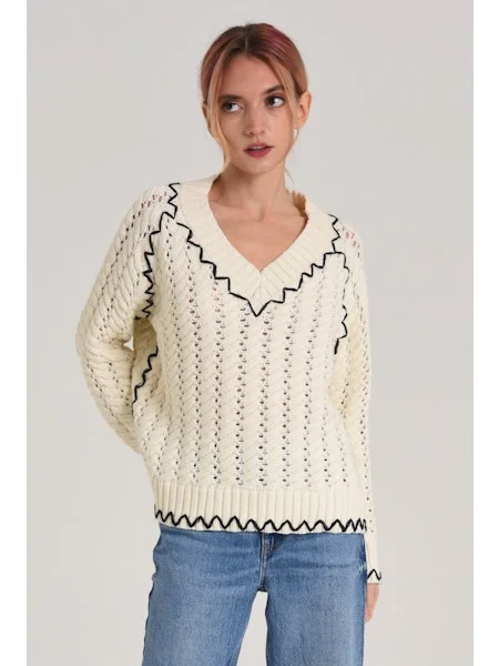 Weekend Deals to Make You Smile Zig Zag Cable Sweater