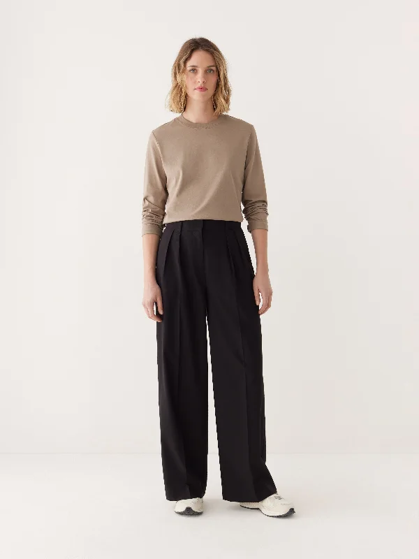 Year-End Sale The Long Sleeve T-shirt in Champagne