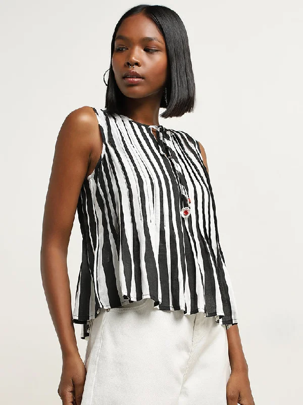 Sneak Peek Sale Bombay Paisley Black Stripe Patterned Top