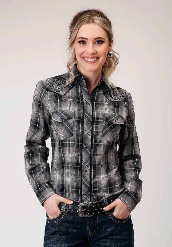 Weekend Deals That Please Roper Womens 1212 Plaid Black/Grey Cotton Blend L/S Shirt