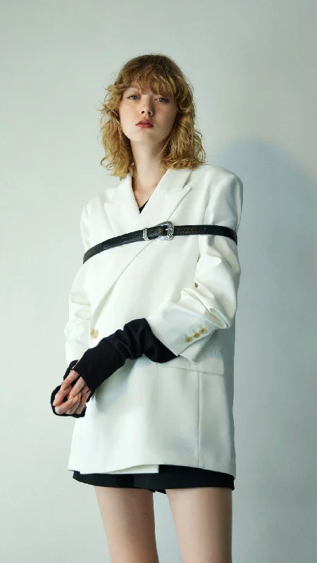 Weekend Specials to Grab Oversize Blazer