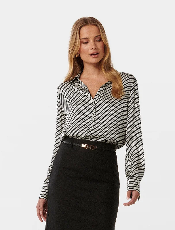 Weekend Specials to Love Harvey Notched Neck Satin Shirt