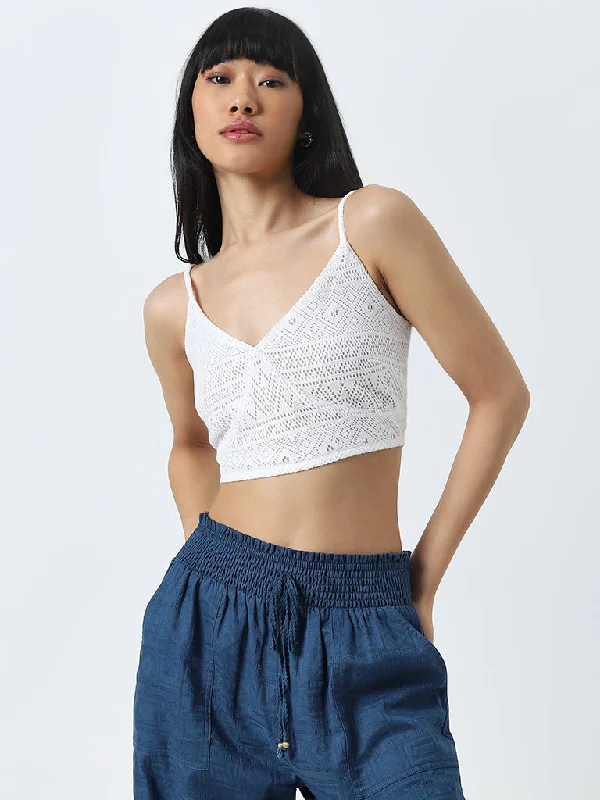 Weekend Discounts to Relish Bombay Paisley White Knit-Textured Crop Top