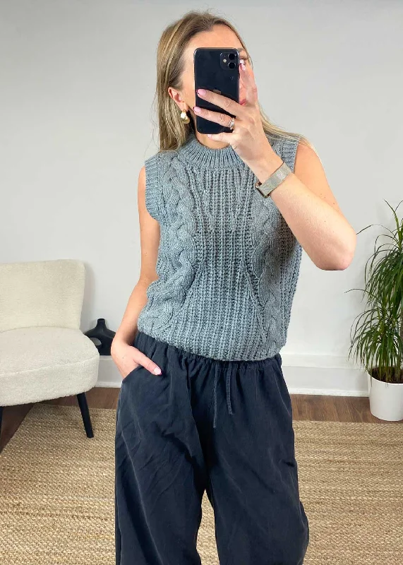 Exclusive Savings Keys Cable Knit Tank Top in Grey
