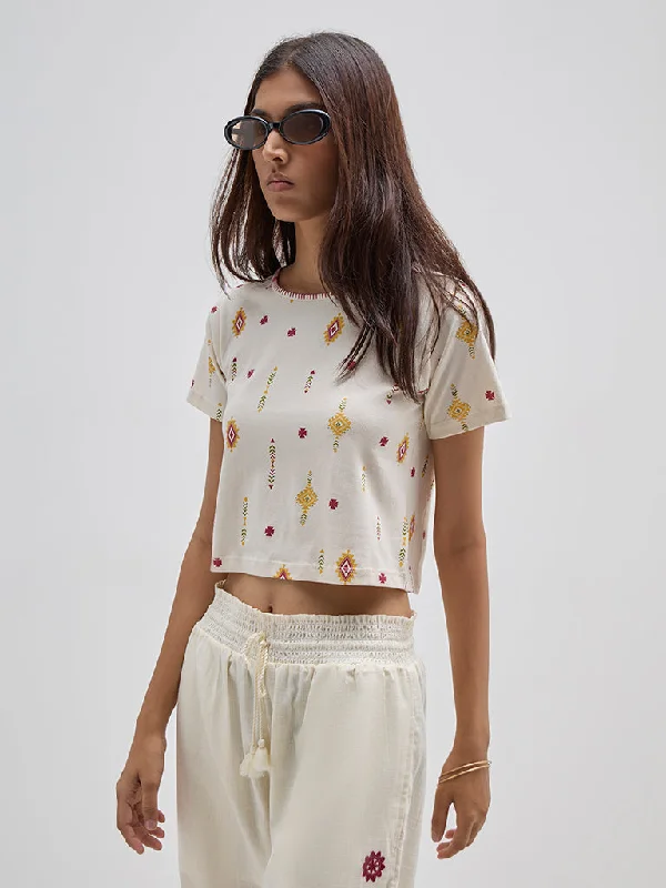 Buy More, Save More Bombay Paisley Off-White Aztec Printed Cotton T-Shirt